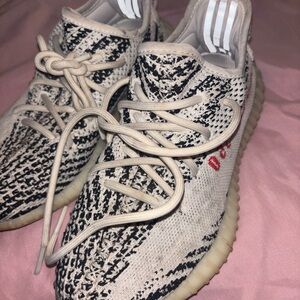 Yeezy Cream and Black Men's Shoes